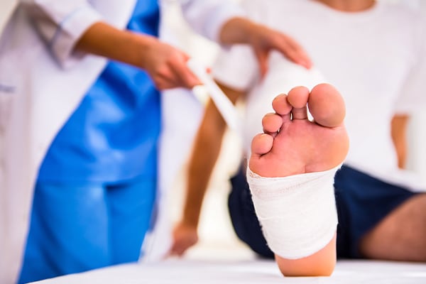 ligamentoplastie de la cheville convalescence docteur antonin leroy chirurgien orthopediste paris longjumeau specialiste epaule genou pied